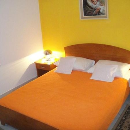 Apartments Ivan Orlic Vinišće Buitenkant foto