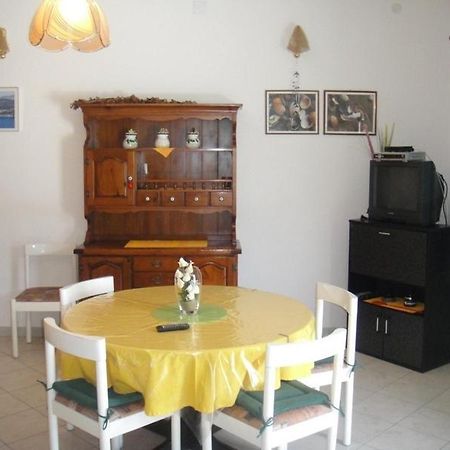 Apartments Ivan Orlic Vinišće Buitenkant foto
