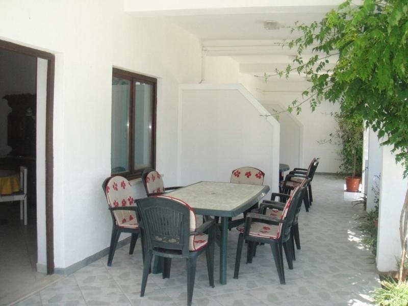 Apartments Ivan Orlic Vinišće Kamer foto
