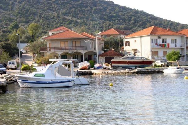 Apartments Ivan Orlic Vinišće Buitenkant foto
