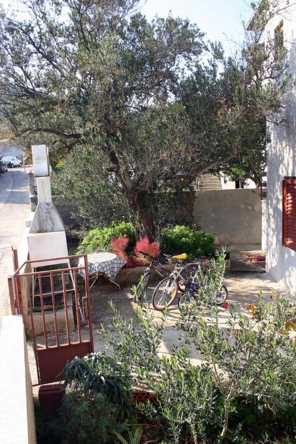 Apartments Ivan Orlic Vinišće Buitenkant foto