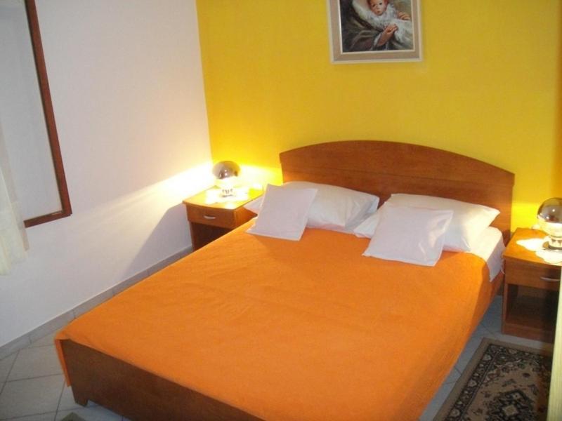 Apartments Ivan Orlic Vinišće Buitenkant foto