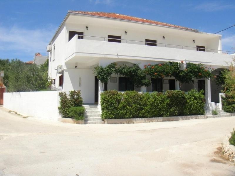 Apartments Ivan Orlic Vinišće Buitenkant foto